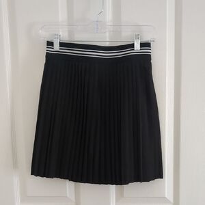 Lou & Grey Black Pleated Skirt with Striped Waistband